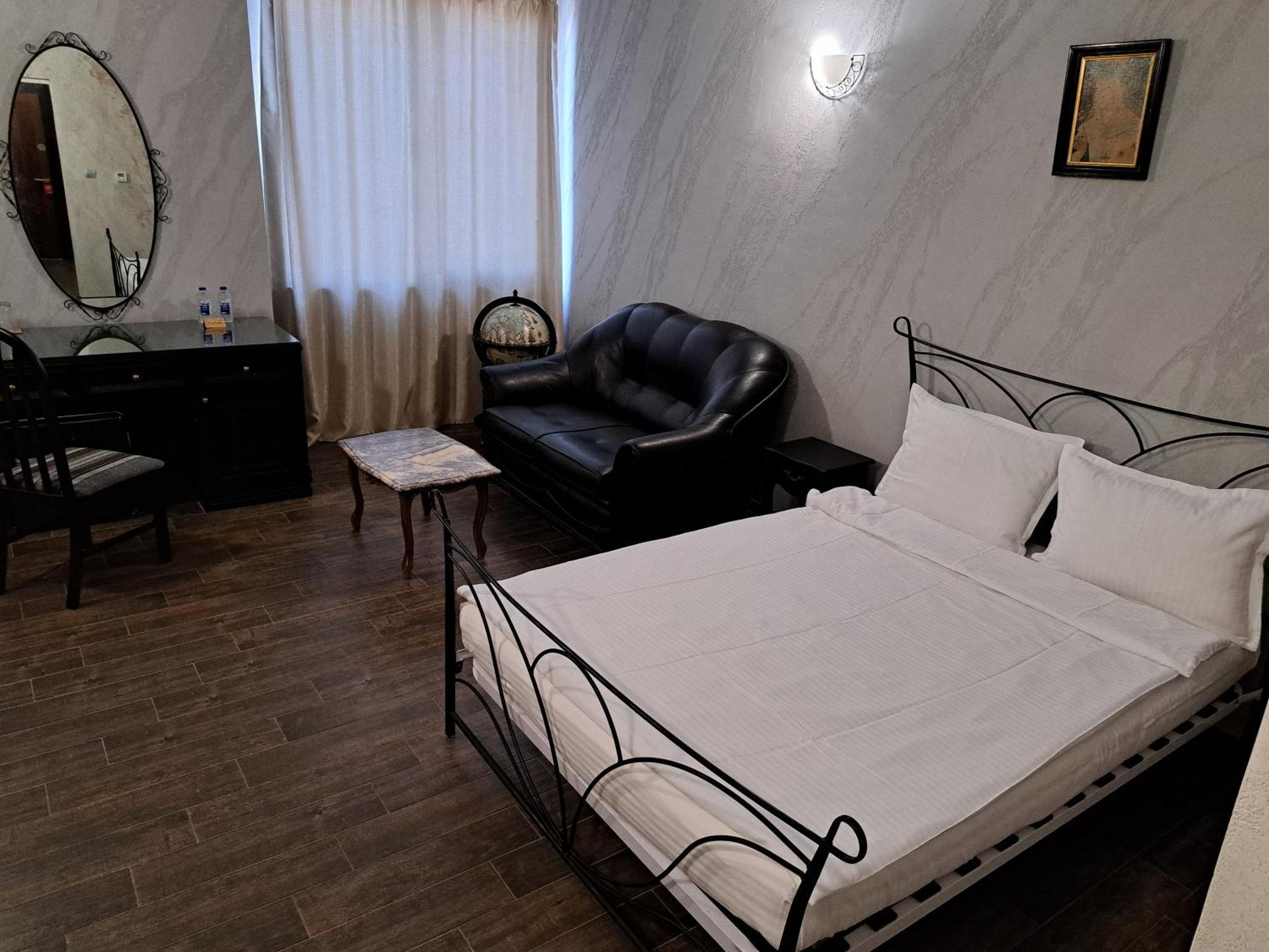 Хотел Антик Pernik Buitenkant foto
